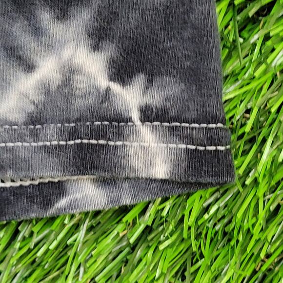 2PAC Tupac-Shakur Tie-Dye Shirt Womens 2XL 24x27 Gray - Picture 12 of 12